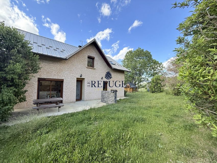 Image Façade à  maison individuelle de Saint-André-d'Embrun