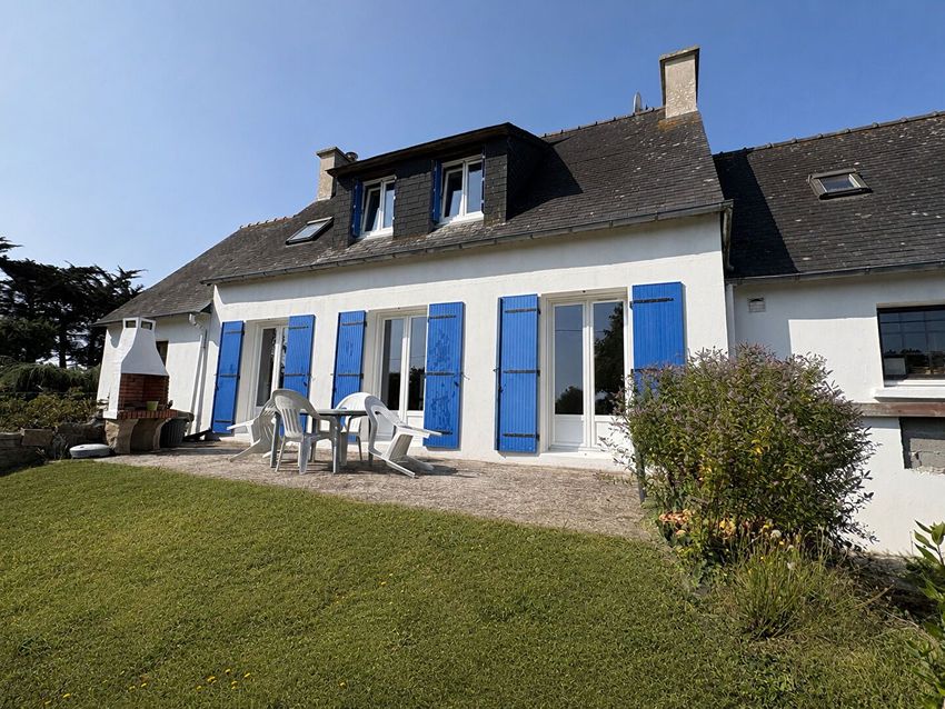 Image Façade à  maison individuelle de Plomodiern