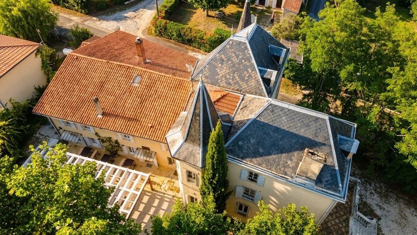 Image Façade à  maison individuelle de Roaillan