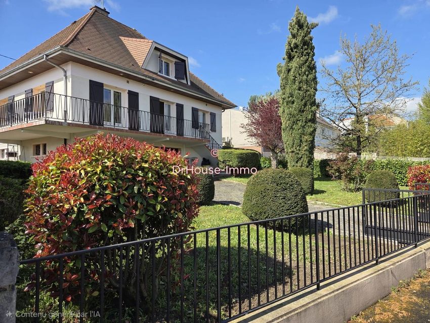 Image Façade à  villa de Bellerive-sur-Allier