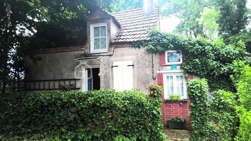 Image Façade à  maison individuelle de Charenton-du-Cher