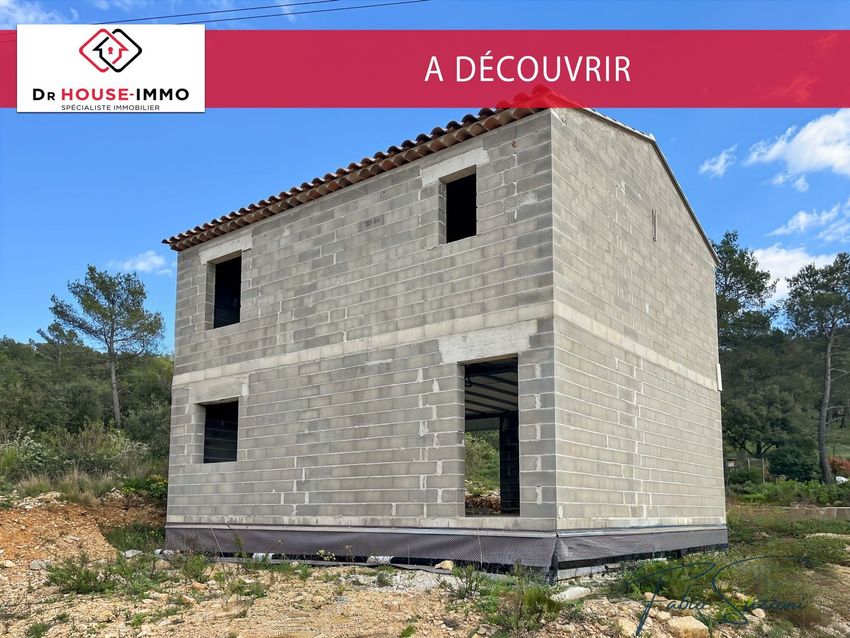 Image Façade à  villa de Rocbaron