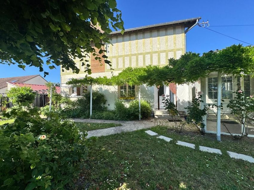 Image Façade à  maison individuelle de Saint-Jean-de-Braye
