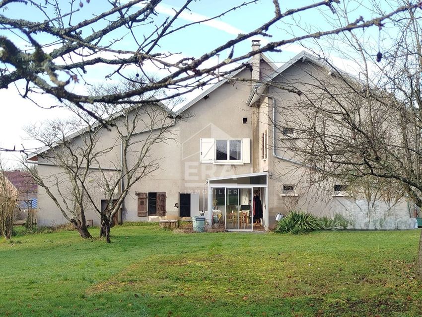 Image Façade à  maison mitoyenne de Thiénans