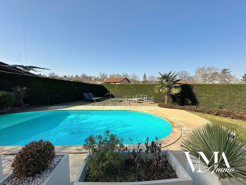 Image Piscine à  maison individuelle de Limonest