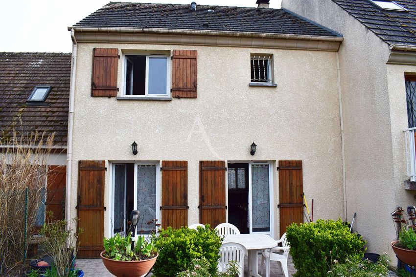 Image Façade à  maison individuelle de Nangis
