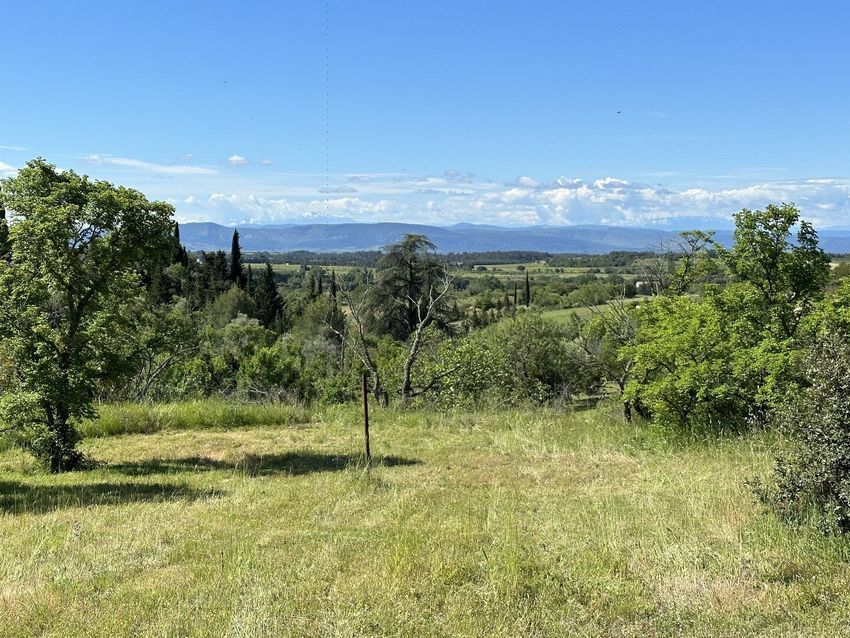 Image Vue à terrain de Caunes-Minervois