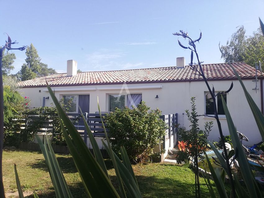 Image Façade à  maison individuelle de Moutiers-les-Mauxfaits