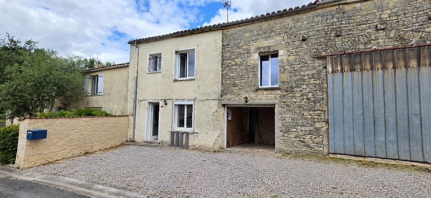 Image Façade à  maison mitoyenne de Villognon