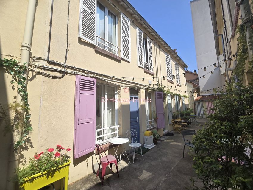 Image Vue à  villa de Nanterre