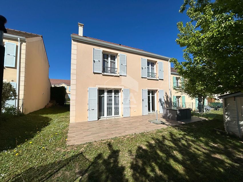 Image Façade à  maison individuelle de Plaisir