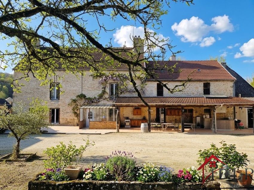 Image Façade à  maison individuelle de Praslay
