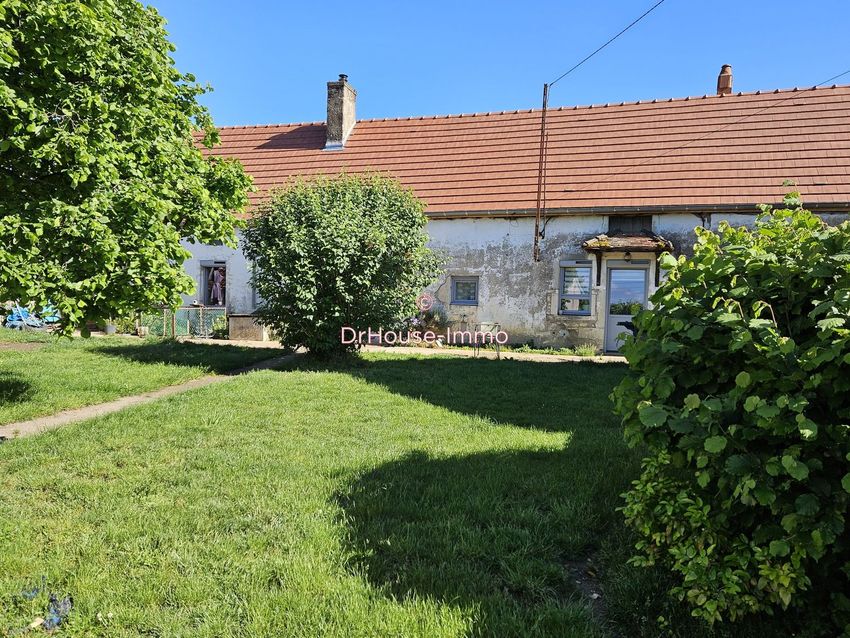 Image Façade à  villa de Renève