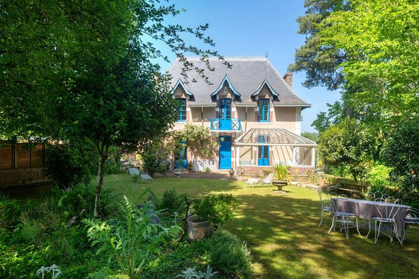 Image Façade à  propriété agricole de Rougé