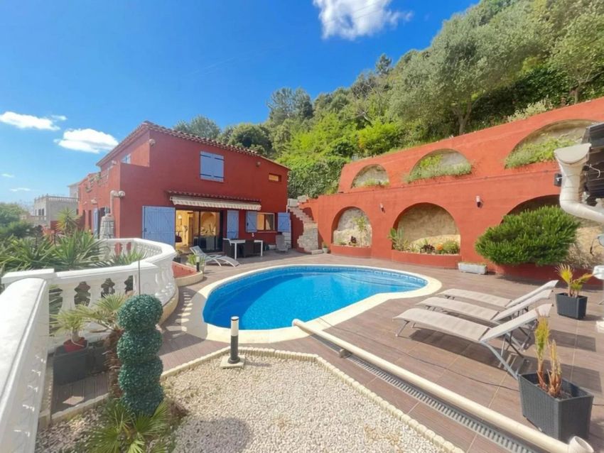 Image Piscine à  maison individuelle de La Turbie