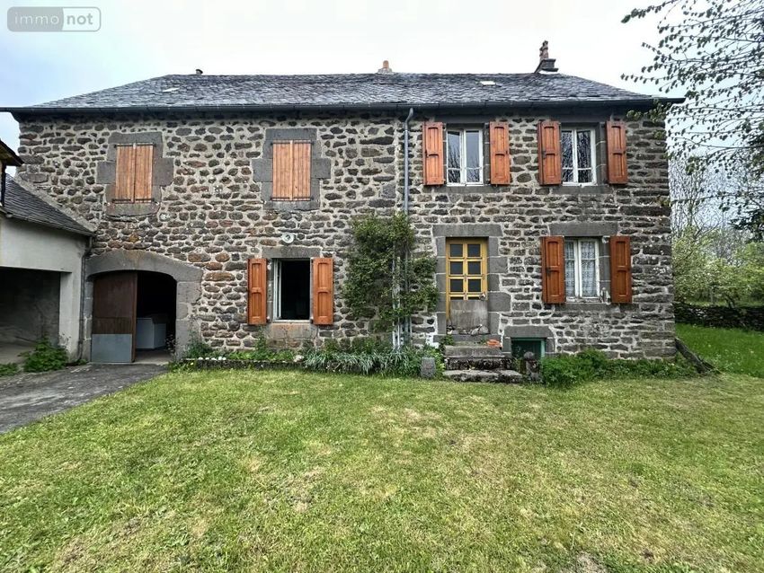 Image Façade à  maison individuelle de Cussac