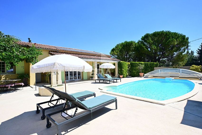 Image Piscine à  maison individuelle de Châteauneuf-de-Gadagne