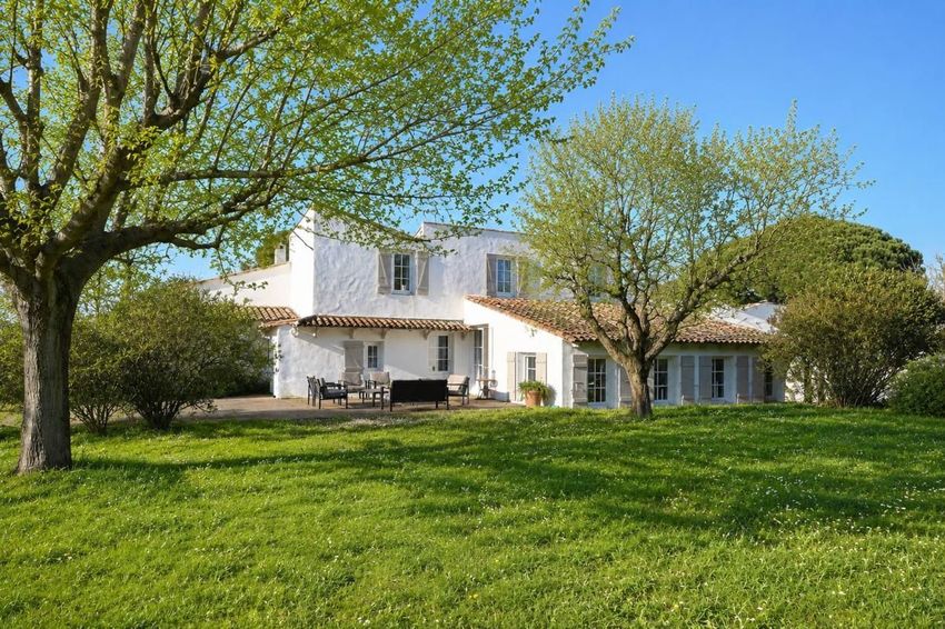 Image Façade à  propriété agricole de Les Portes-en-Ré