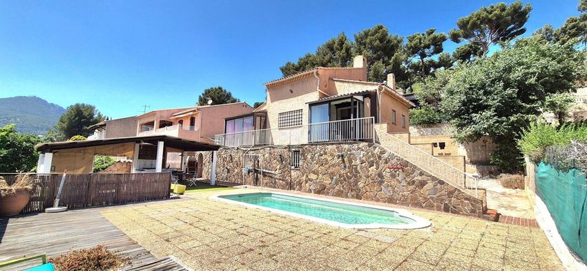 Image Piscine à  maison individuelle de La Valette-du-Var