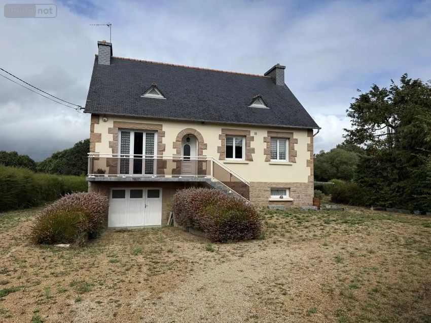 Image Façade à  maison individuelle de Ploumagoar