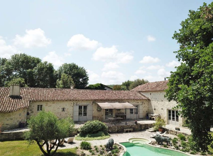 Image Façade à  maison individuelle de Lagarde