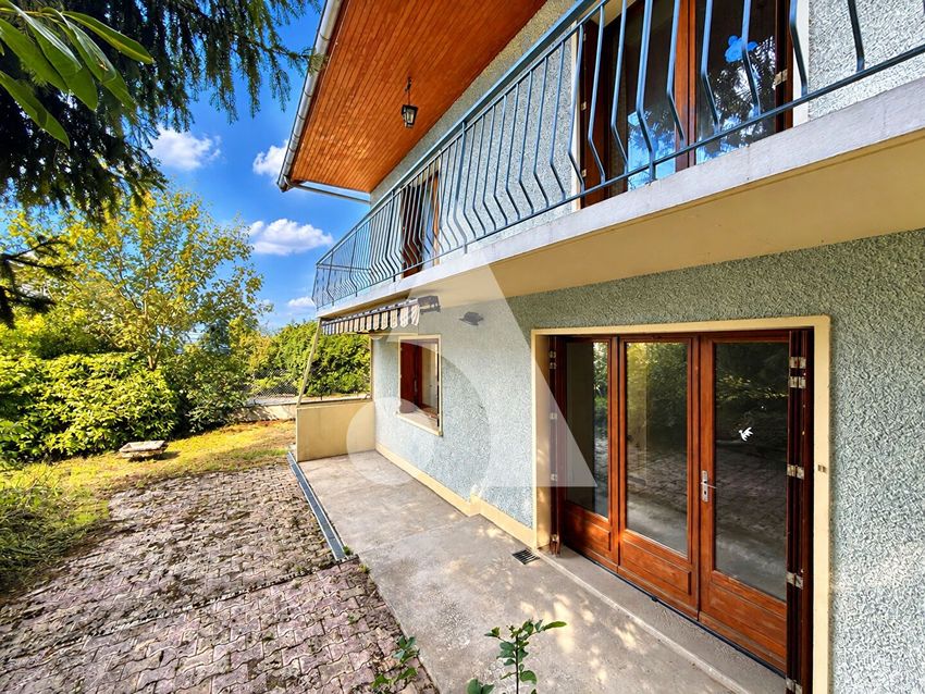 Image Façade à  maison individuelle de Mouxy