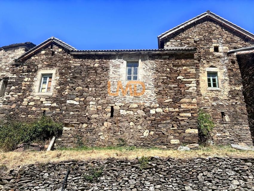 Image Façade à  maison individuelle de Dompnac