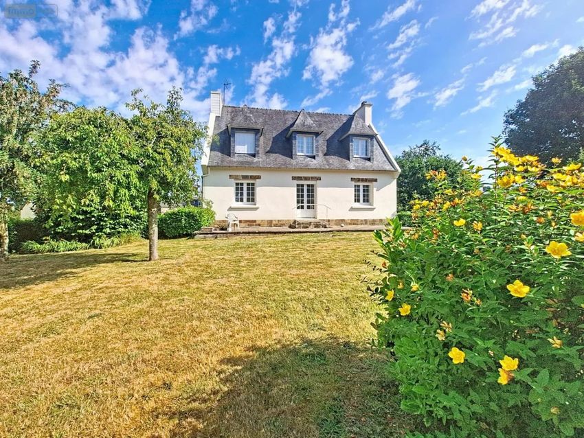 Image Façade à  maison individuelle de Locmélar