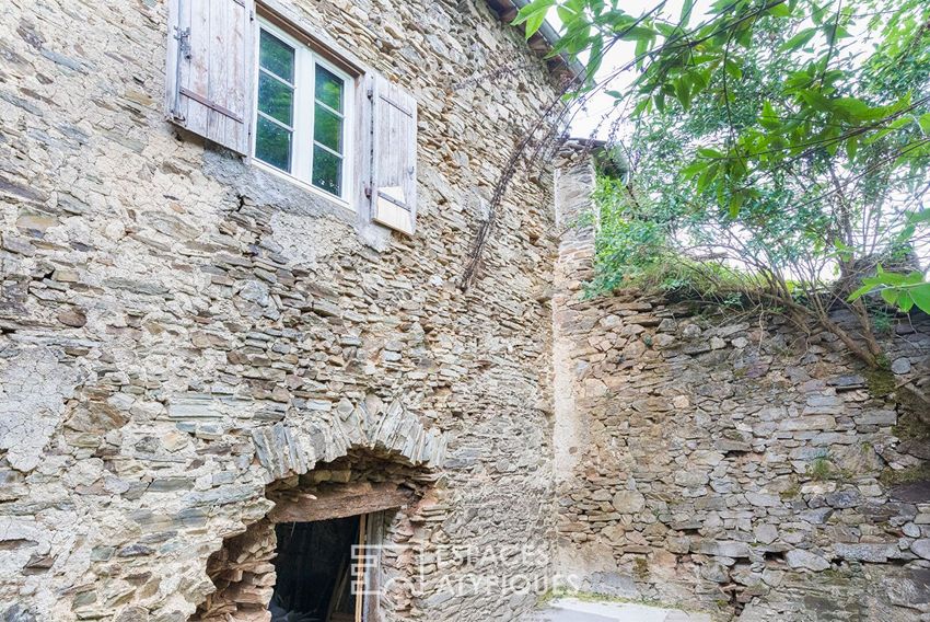 Image Façade à  maison individuelle de Arfons