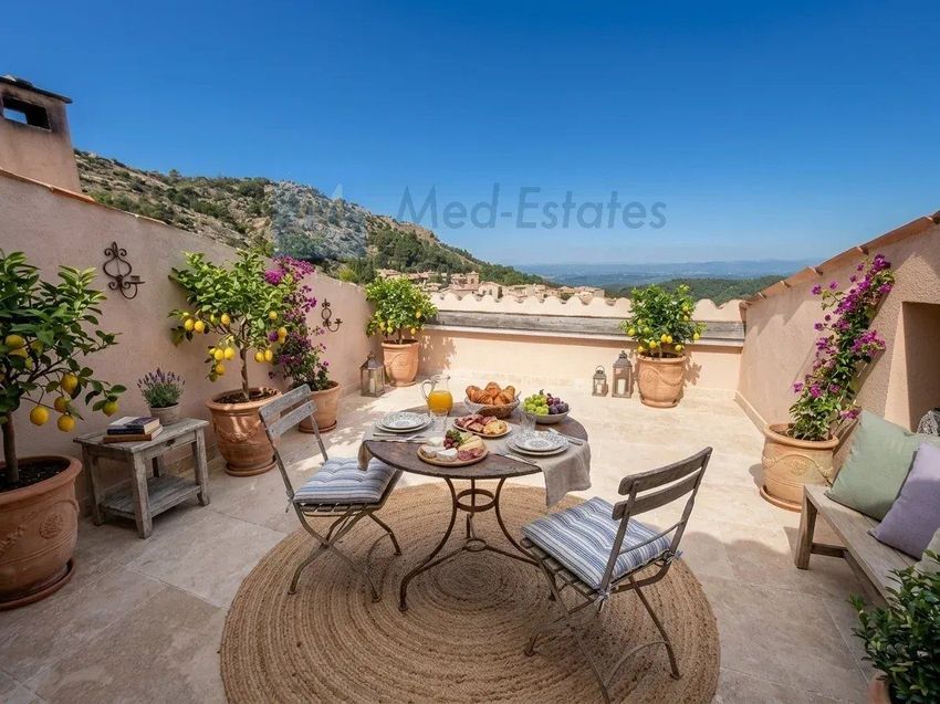 Image Terrasse à  maison de village de La Garde-Freinet