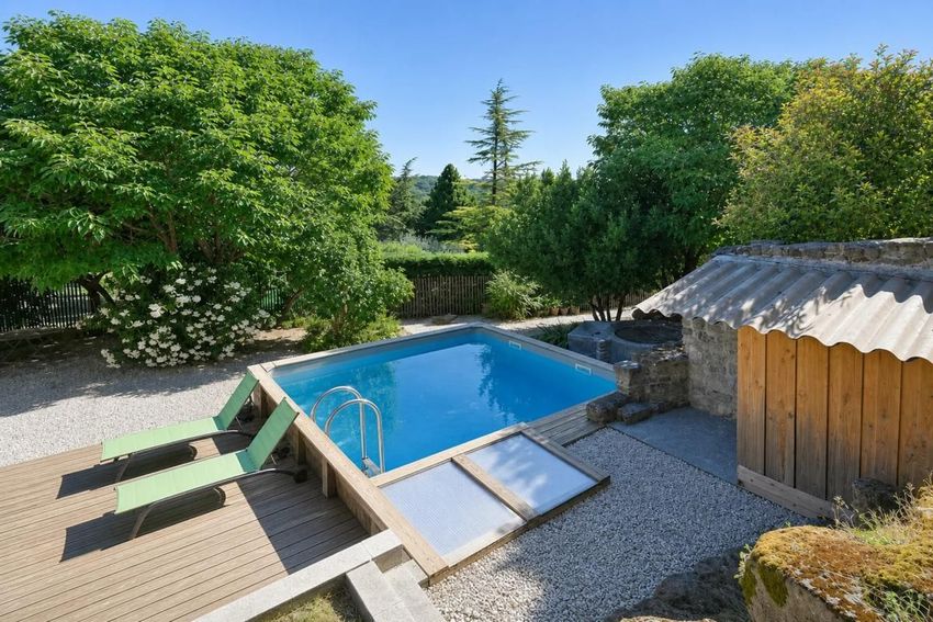 Image Piscine à  maison individuelle de Moussac