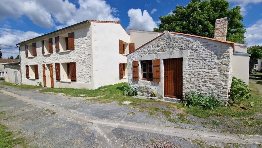 Image Façade à  maison individuelle de Le Gua