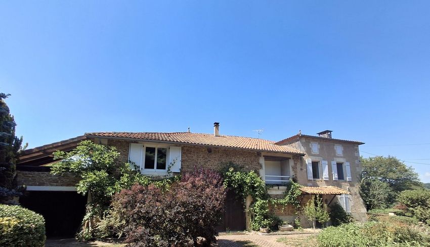 Image Façade à  maison individuelle de Chasseneuil-sur-Bonnieure