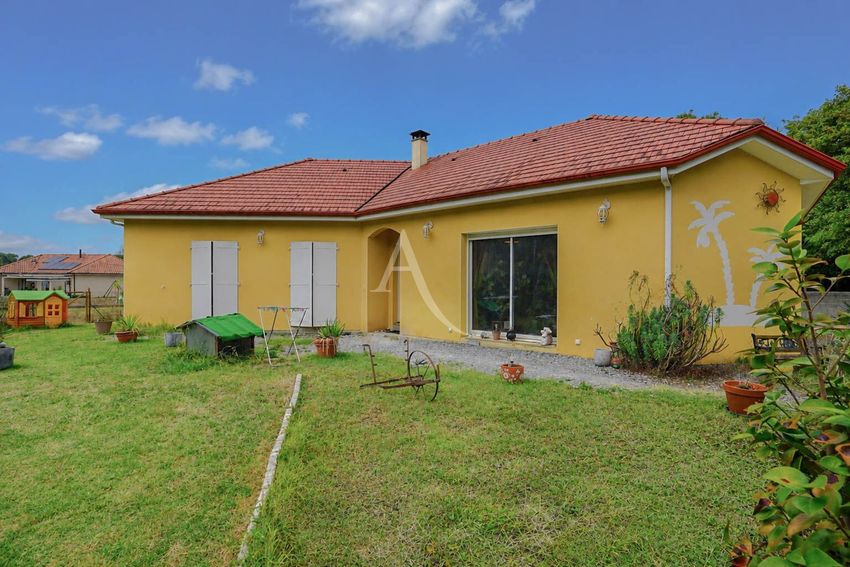 Image Façade à  maison individuelle de Barinque