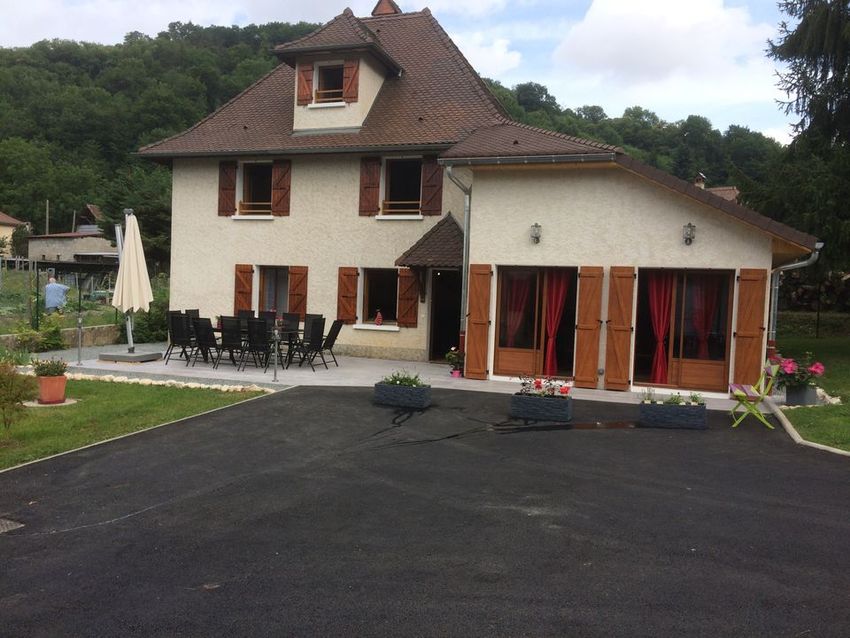 Image Façade à  maison individuelle de Apprieu