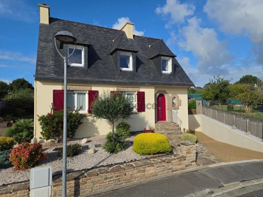Image Façade à  maison individuelle de Le Relecq-Kerhuon