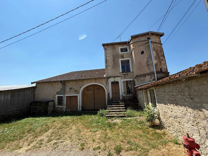 Image Façade à  propriété agricole de Châtillon-sur-Saône