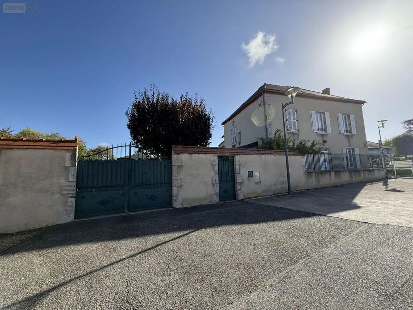 Image Façade à  maison individuelle de Escurolles