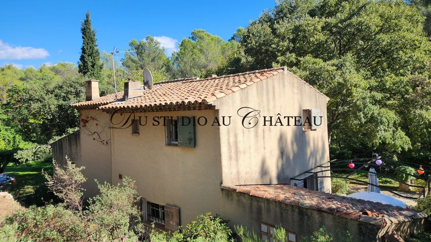 Image Façade à  maison individuelle de Le Tholonet