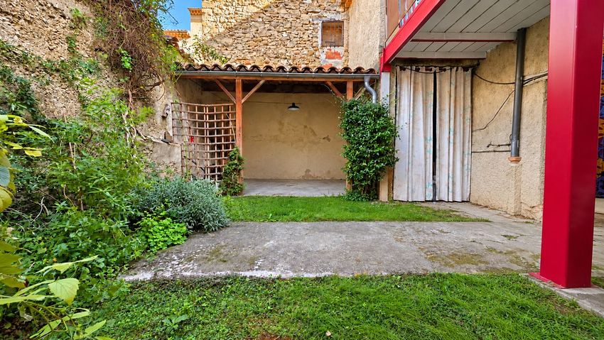 Image Façade à  maison individuelle de Cadenet