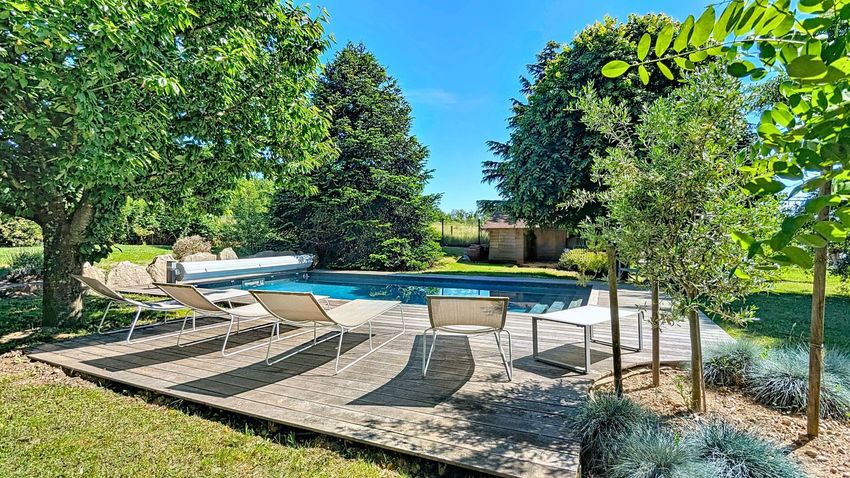 Image Piscine à  maison jumelée de Millery