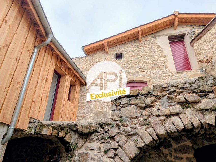 Image Façade à  maison de village de Chavanay