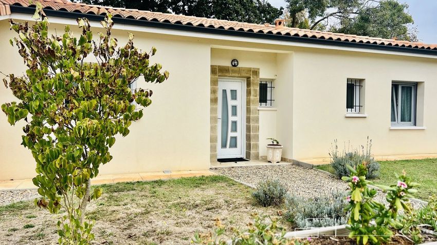 Image Façade à  maison individuelle de Caussens