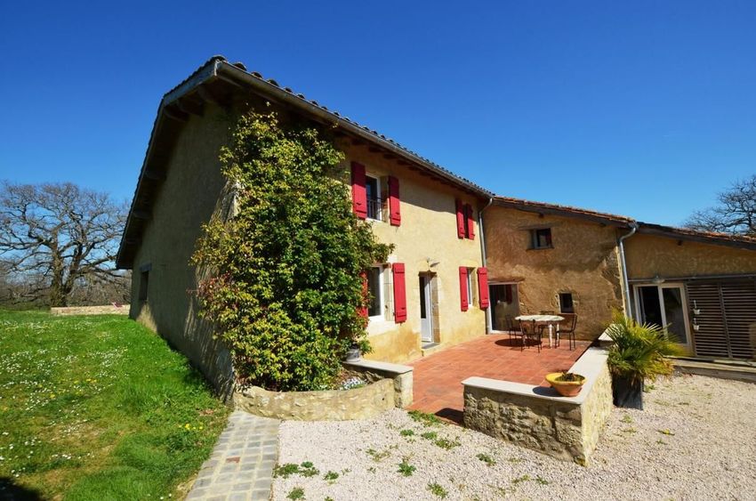 Image Façade à  propriété agricole de Roquebrune