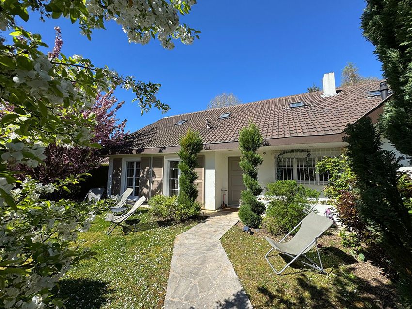 Image Façade à  maison individuelle de Chavenay