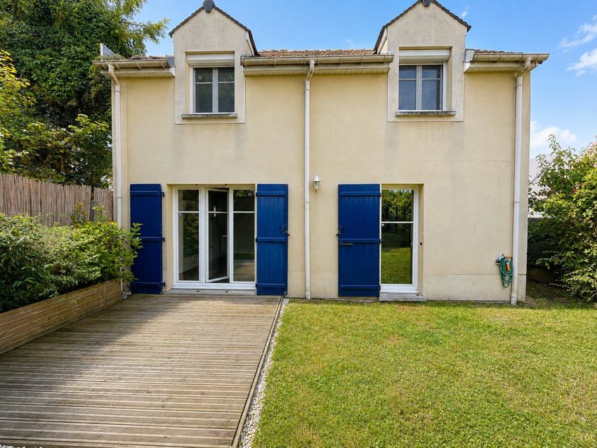 Image Façade à  maison individuelle de 12 Rue René Guésnier