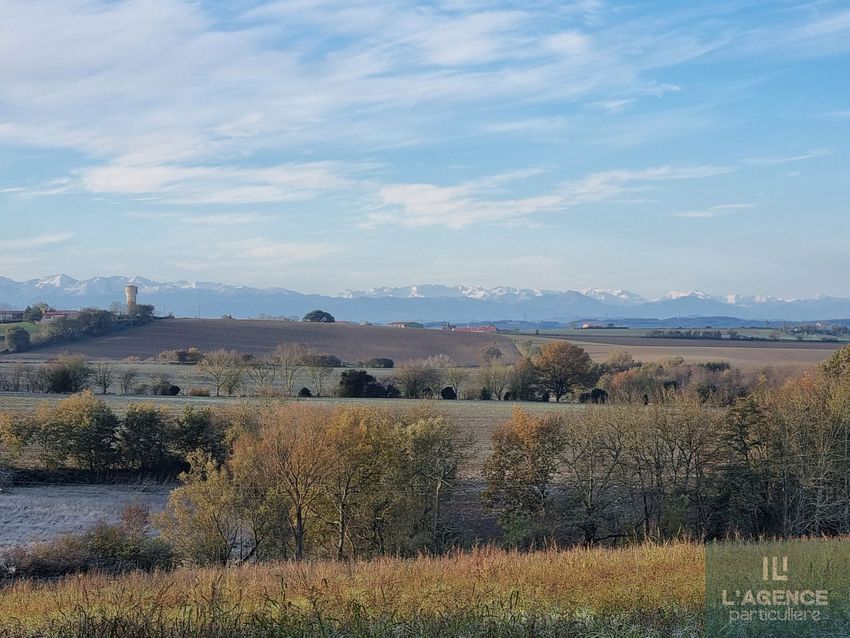 Image Vue à terrain de Espanès