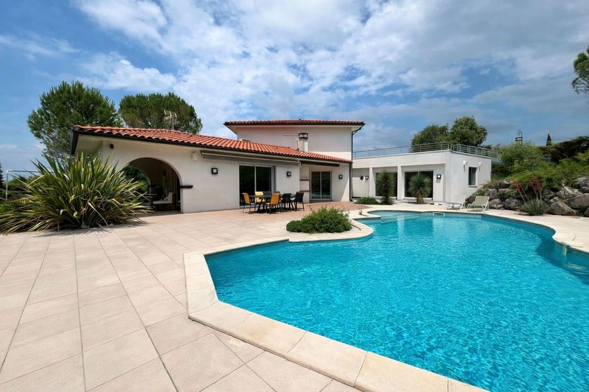 Image Piscine à  maison individuelle de Puygouzon