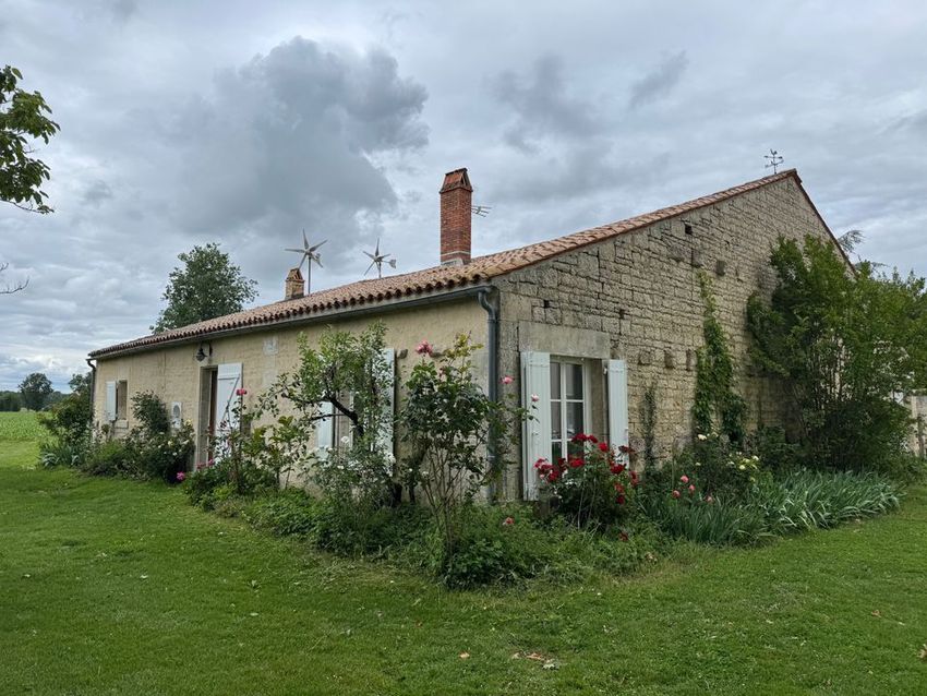 Image Façade à  maison individuelle de Le Mazeau