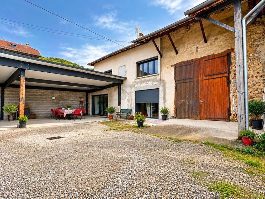 Image Façade à  maison individuelle de Apprieu